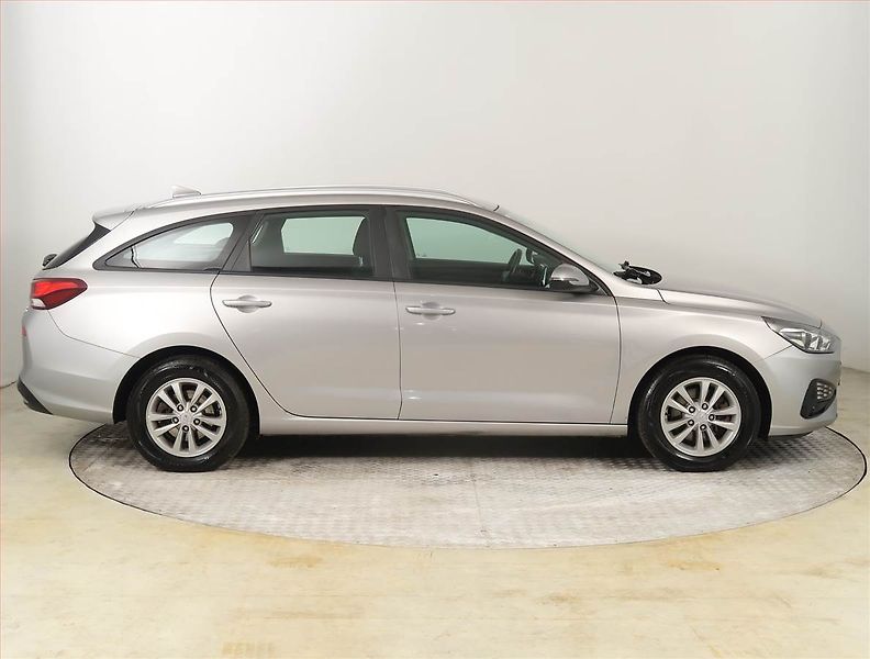 Hyundai i30 (2021) 1.6 CRDi, ČR,1.maj, Tempomat - fotka 6 z 18