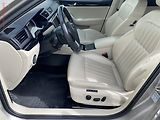 Škoda Superb (2016) 2.0TDi, ČR, L&K, DSG, bixen - náhled 9