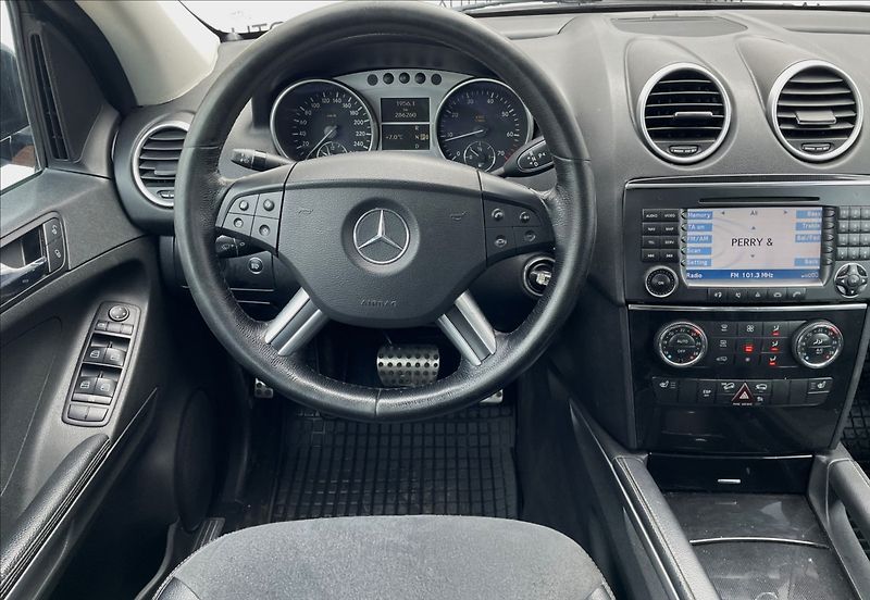 Mercedes-Benz Třídy M ML 350i, 4MATIC,200kW - fotka 13 z 24