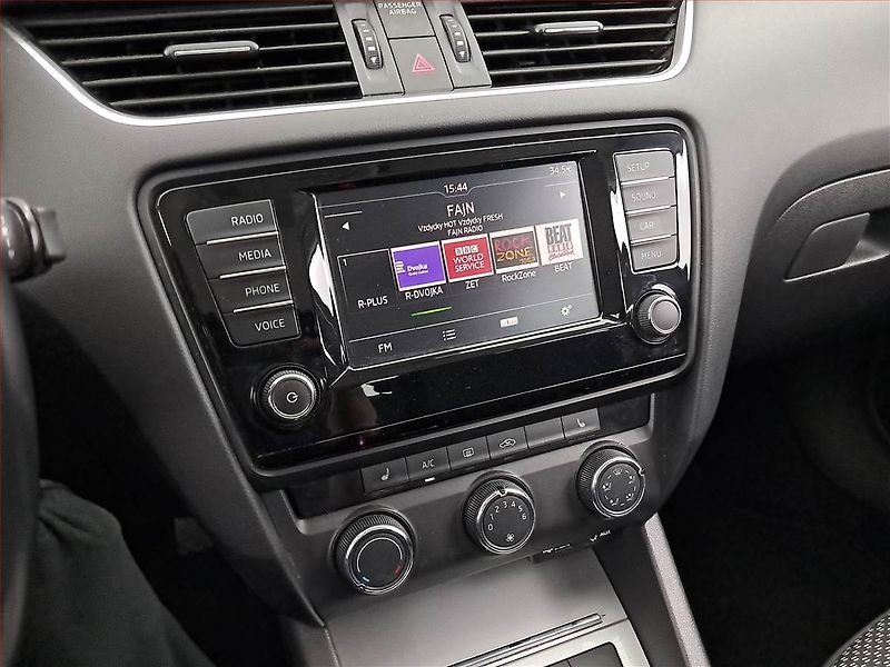 Škoda Octavia (2016) Ambition 1.6 TDI, ČR,1.maj - fotka 12 z 15