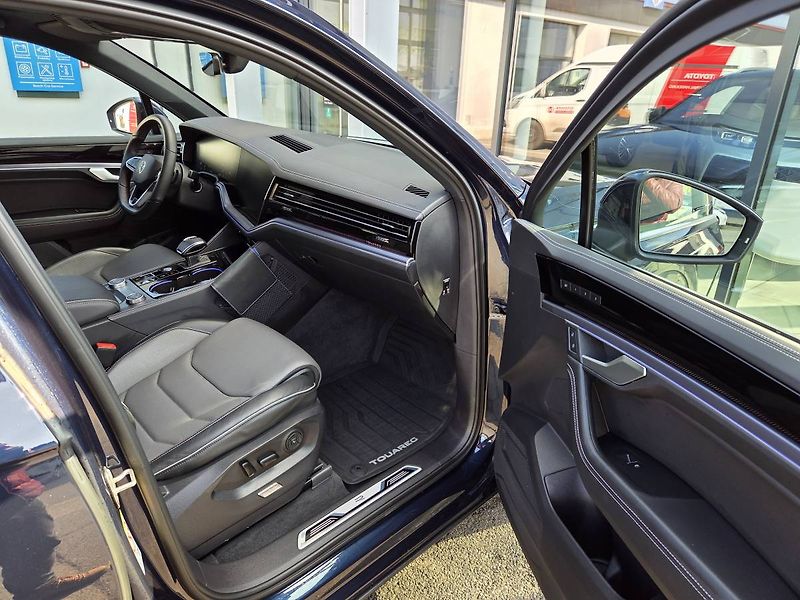 Volkswagen Touareg (2024) 3.0 TDI DSG - fotka 48 z 51