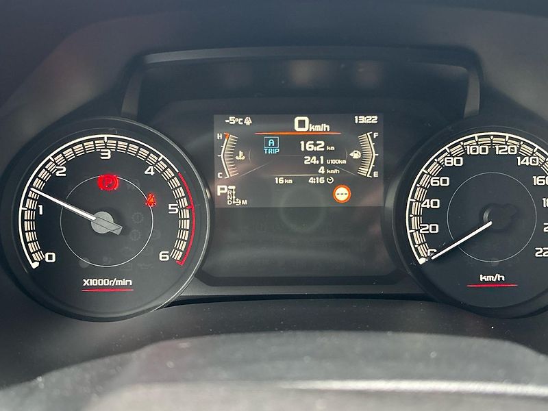 Isuzu D-Max (2026) 1.9 D Double Cab LS 4WD AT - fotka 19 z 30