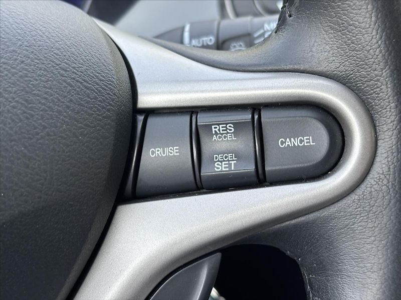 Honda Civic 1,8 V-Tec 103kW 1.ČR SERVISKA - fotka 26 z 31
