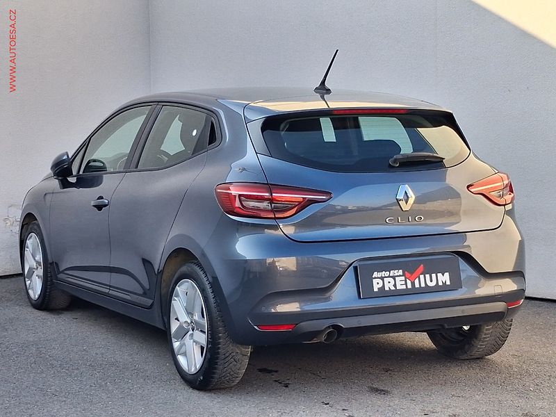 Renault Clio (2021) 1.0 SCe, Zen, navi - fotka 6 z 16