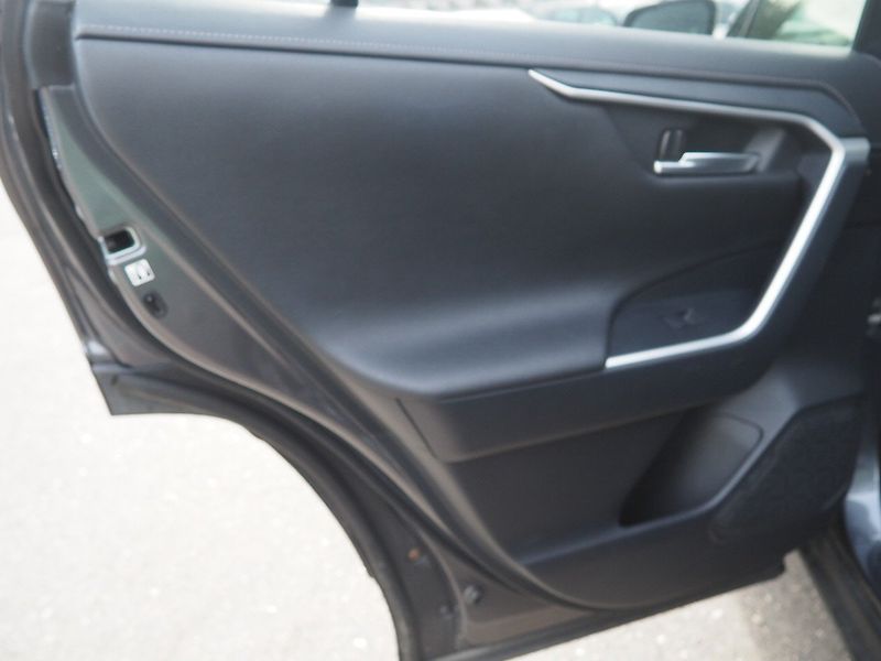 Toyota RAV4 (2019) 2.5 Hybrid, Automat - fotka 11 z 36