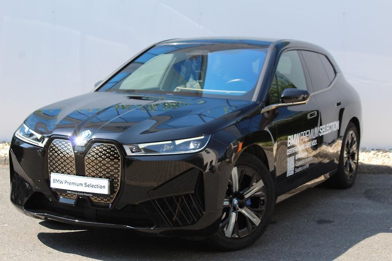 BMW iX xDrive50 - fotografie inzerátu