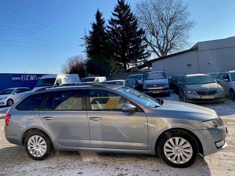 Škoda Octavia (2016) Škoda Octavia 1,6TDi TOP STAV - fotka 4 z 18