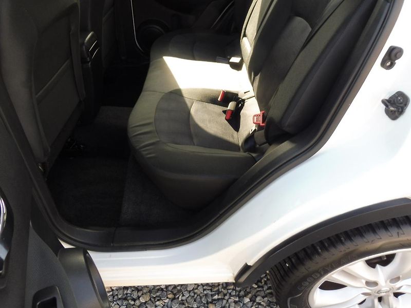 Nissan Qashqai 1.5DCi 110PS NAVI STK TOP STAV - fotka 123 z 189
