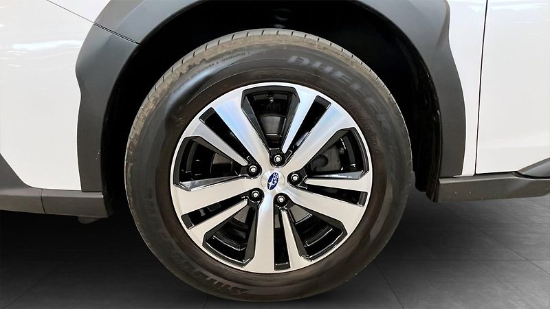 Subaru Outback 2.5i 4WD Active + tažné - fotka 6 z 24