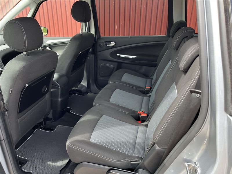 Ford Galaxy 2.0 TDCi 7.MÍST KLIMA ROZVODY - fotka 13 z 40