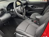 Toyota Yaris 1.5 HEV 130, Executive - náhled 8