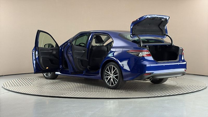 Toyota Camry 2.5 Hybrid AUT Executive - fotka 7 z 26