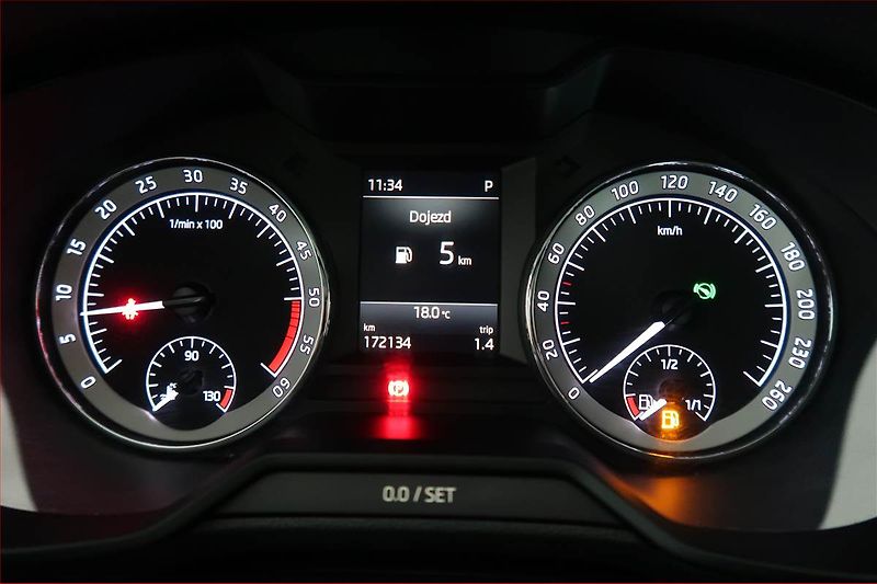 Škoda Octavia (2018) Style 1.6 TDI, Automat, Kůže - fotka 11 z 18