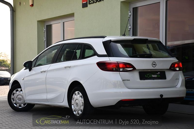 Opel Astra 1.6CDTi CARPLY NAVI - fotka 3 z 40
