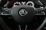 Škoda Superb (2016) Style 2.0 TDI, Automat, Navi - náhled 17