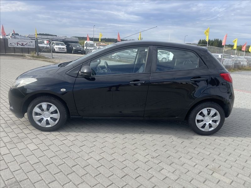 Mazda 2 1,4 i 55kw Klima ABS po STK - fotka 2 z 29