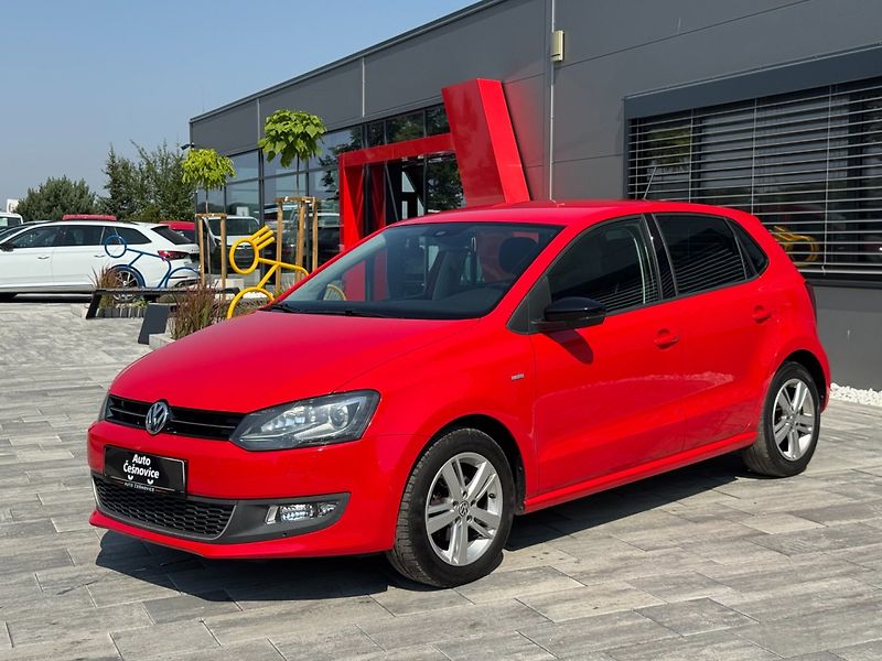 Volkswagen Polo (2012) 1.2 TSI MATCH 66kW - fotka 1 z 42