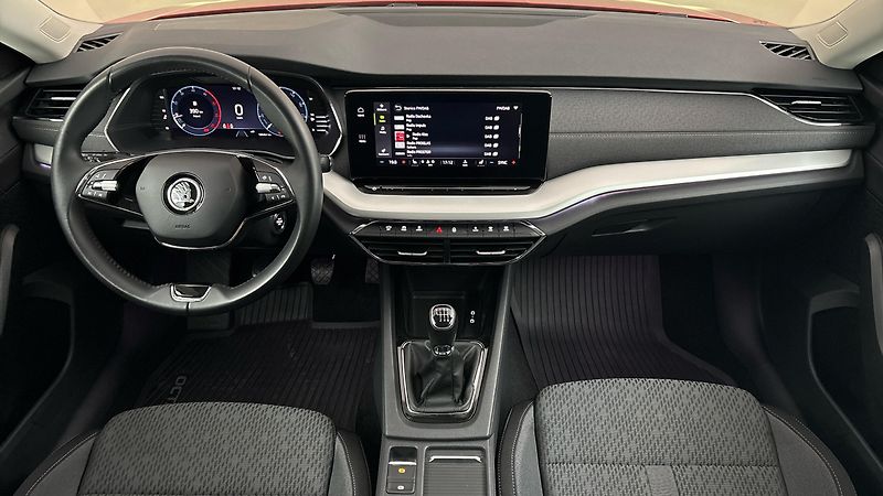 Škoda Octavia 2.0 TDI Style - fotka 8 z 27