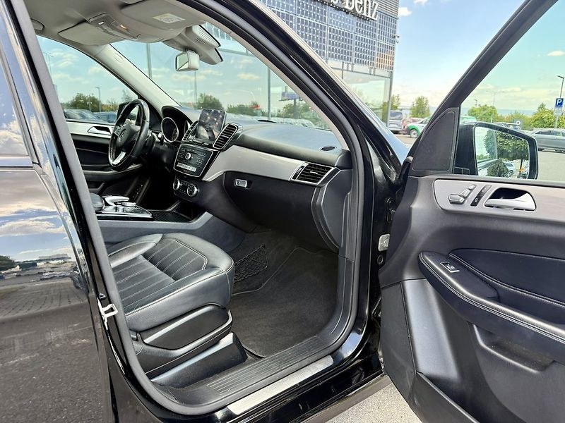 Mercedes-Benz GLE (2018) 250 d 4MATIC - fotka 36 z 46