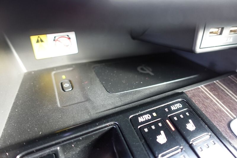 Lexus RX 450h RX450H Luxury - fotka 31 z 43