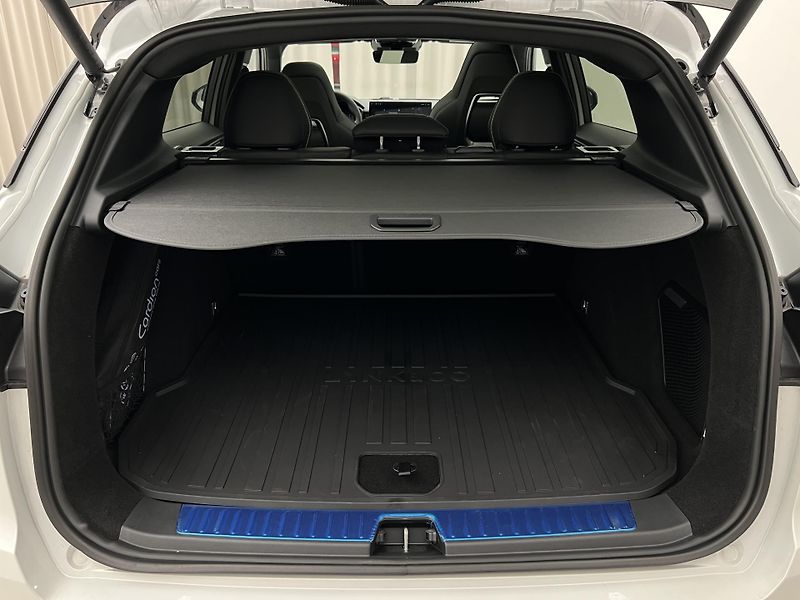 Lynk & Co 01 (2026) MORE PHEV AUT CZ 1.maj - fotka 6 z 55