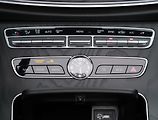 Mercedes-Benz Třídy E 3,0 53 320kW AMG 4Matic+ DPH - náhled 41