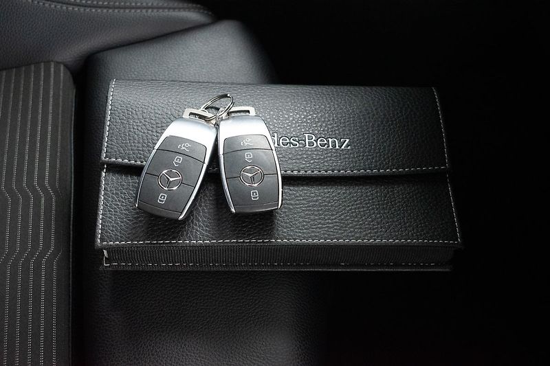 Mercedes-Benz GLA 200d 4MATIC*KEYLESS*ČR 1.MAJ* - fotka 38 z 46