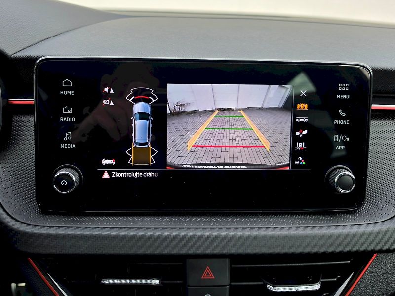 Škoda Kamiq (2025) 1,5TSI 110KW DSG MONTE CARLO - fotka 8 z 30