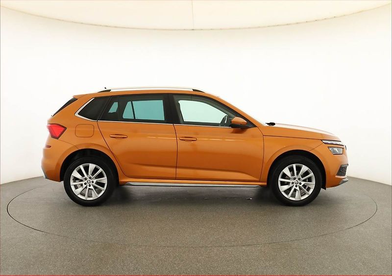 Škoda Kamiq (2023) Style 1.0 TSI - fotka 6 z 19