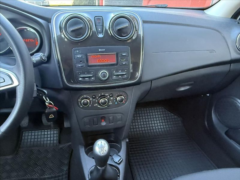 Dacia Sandero 1,0 klima / zcela nový servis - fotka 13 z 17