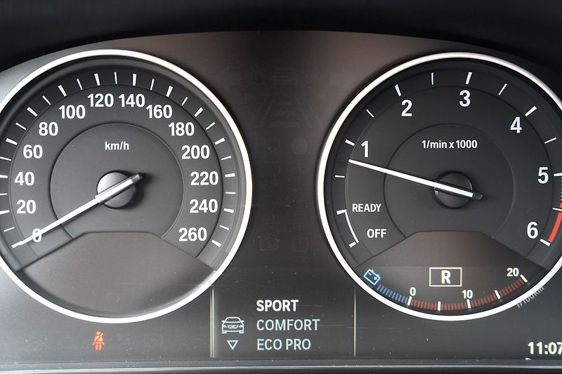 BMW Řada 3 320d automat/EfficientDynamic/ - fotka 34 z 39