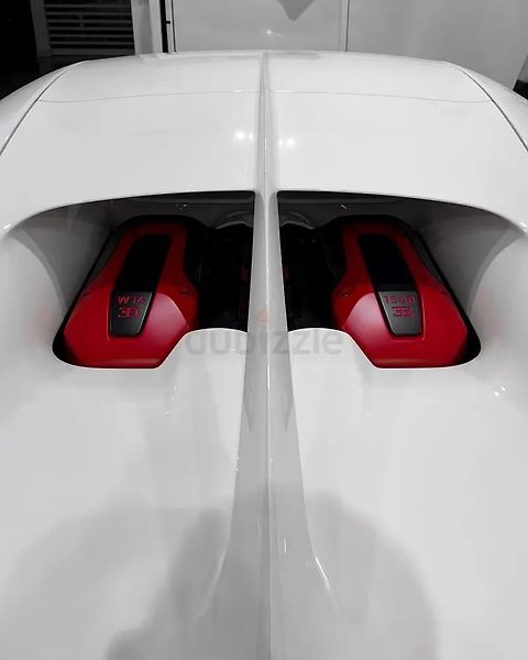 Bugatti Chiron (2019) Exkluzivní W16 sportovní edice - fotka 6 z 14