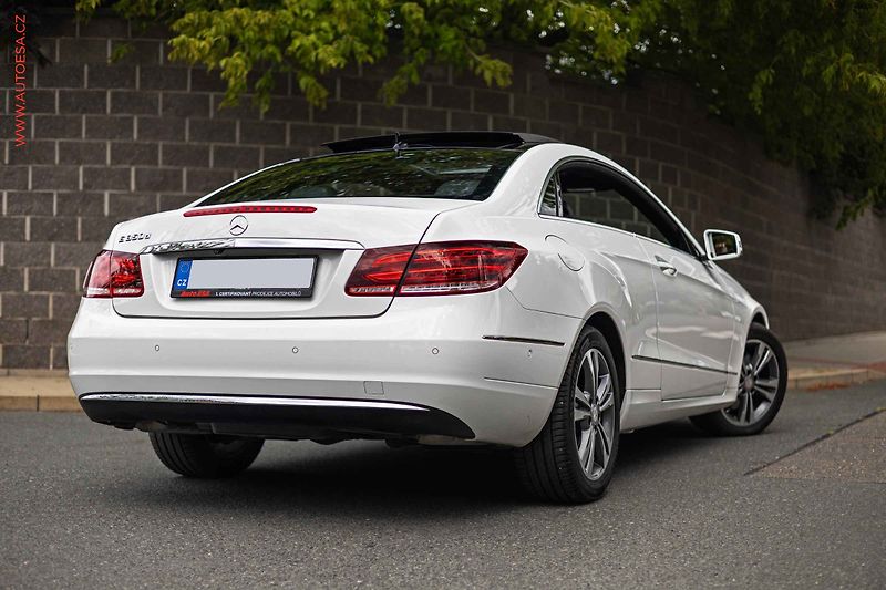 Mercedes-Benz Třídy E (2016) 3.0 d E 350 d, 1.maj,ČR - fotka 4 z 28