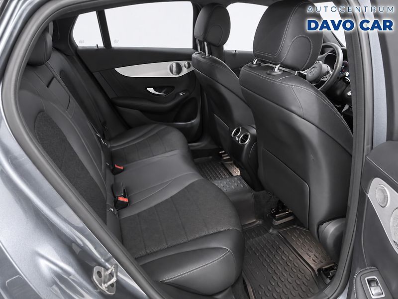 Mercedes-Benz GLC 2,0 220D 4Matic Coupe CZ - fotka 13 z 29