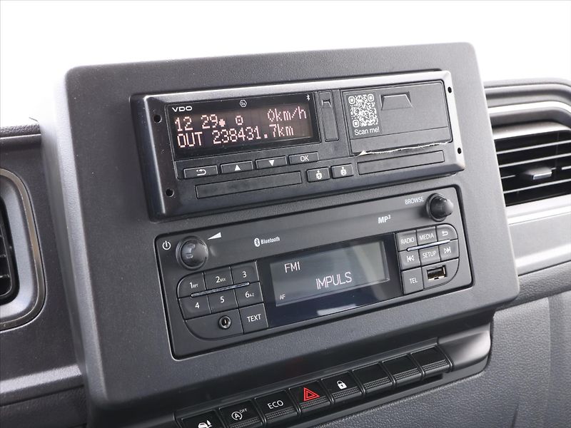 Renault Master 2,3 dCi L4 8-Palet 2x spaní DP - fotka 20 z 32