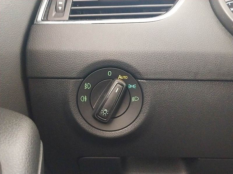 Škoda Octavia (2019) Style 2.0 TSI, 4X4, Automat - fotka 27 z 32