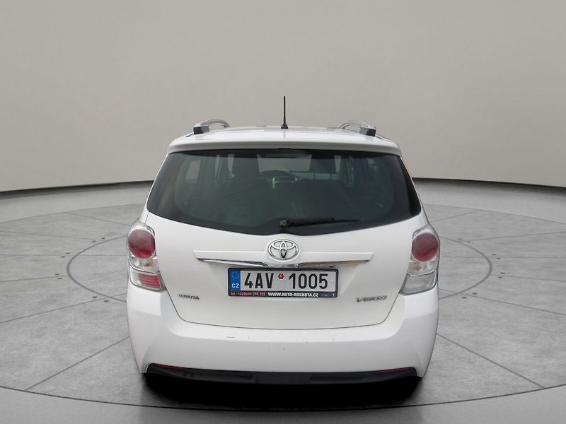 Toyota Verso 1,6 D4D 82kW Nové v ČR! 2xkola - fotka 6 z 30
