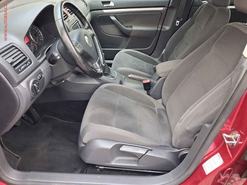 Volkswagen Golf (2009) 1.4TSi, 2.maj, Comfortline - fotka 9 z 17
