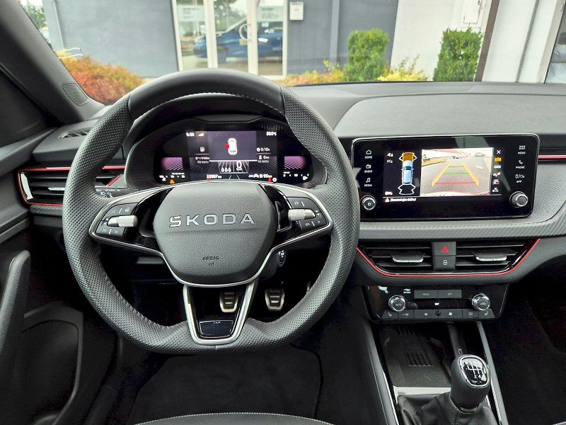 Škoda Kamiq (2025) Monte Carlo 1.5 TSI 110 kW 6°m - fotka 20 z 29