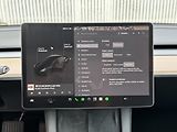 Tesla Model 3 AWD,  LONG RANGE DUAL SOH 95% - náhled 26