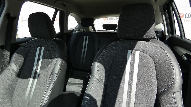 BMW X1 s Drive18d - fotka 7 z 24