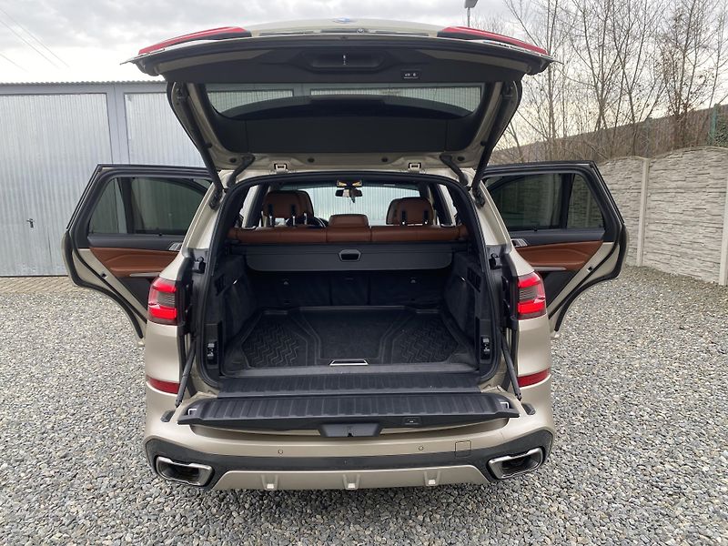 BMW X5 M50XD 4x4 400PS CZ DPH FULL 1A - fotka 143 z 171