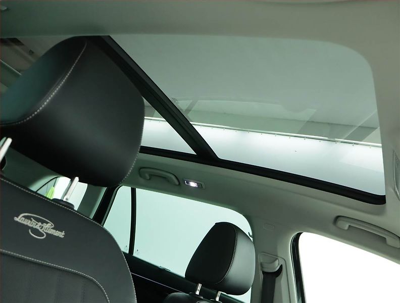 Škoda Superb (2023) Laurin&Klement 2.0 TDI - fotka 23 z 27