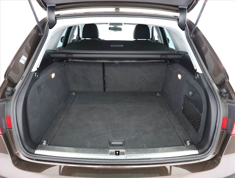 Audi A4 (2013) 2.0 TDI, 4X4, Automat, Navi - fotka 15 z 16