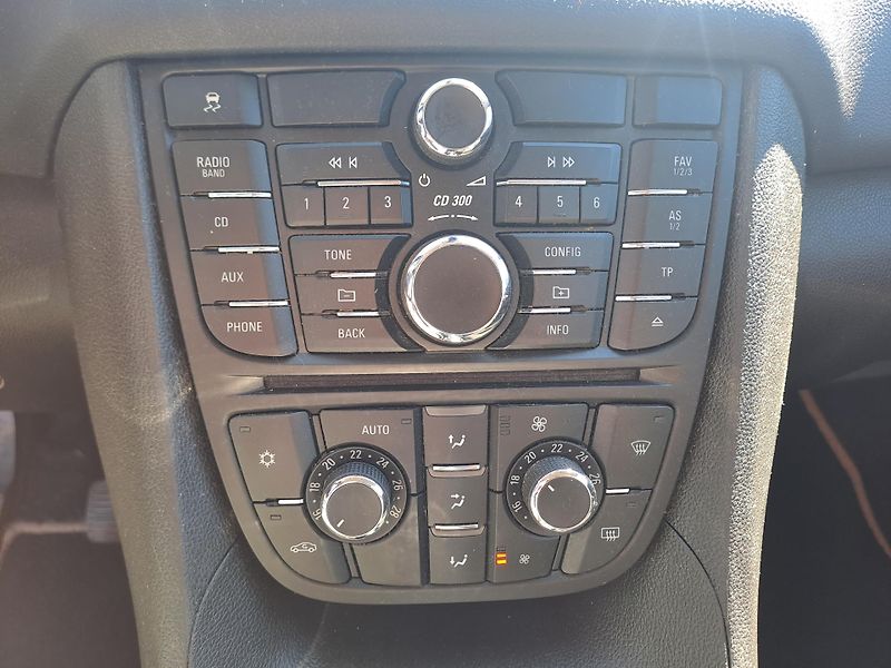 Opel Meriva 1.4 PŮVOD ČR 2 x KOLA - fotka 21 z 26