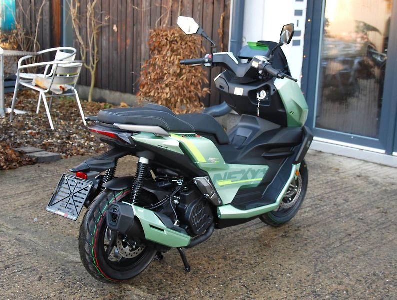 Motorro EasyMax 125i (2026) TUMOTO NEXY+ 125 - fotka 12 z 25