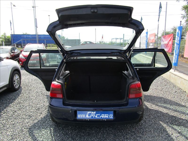 Volkswagen Golf 1.4i 16V, Klima - fotka 30 z 37