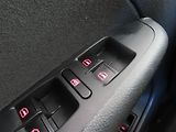 Volkswagen Jetta (2011) 1.6 TDI, Tempomat - náhled 13