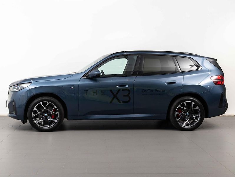 BMW X3 30e xDrive - fotka 2 z 6