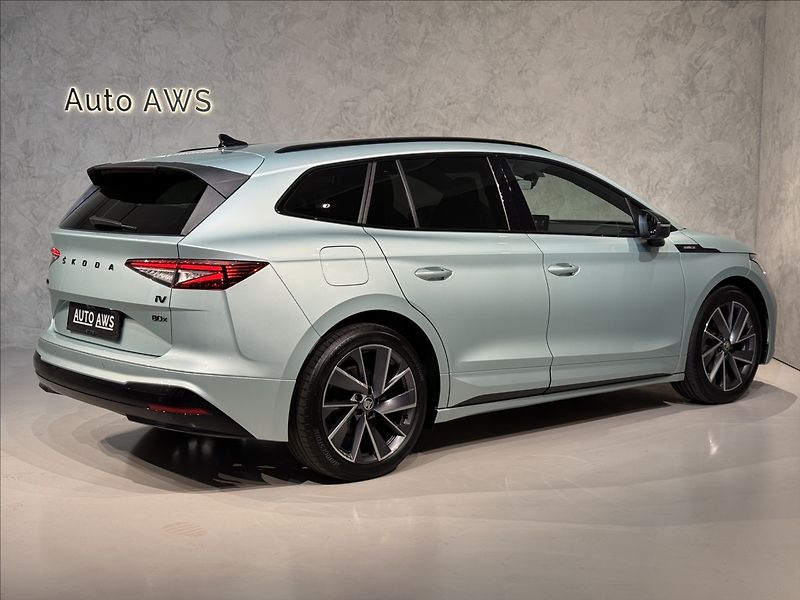 Škoda Enyaq 80x Sportline 4x4 LED Tepelko - fotka 9 z 50